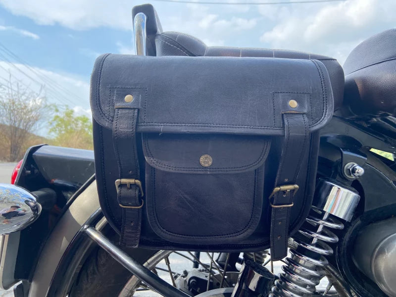 Classic Black Leather Saddlebag Set